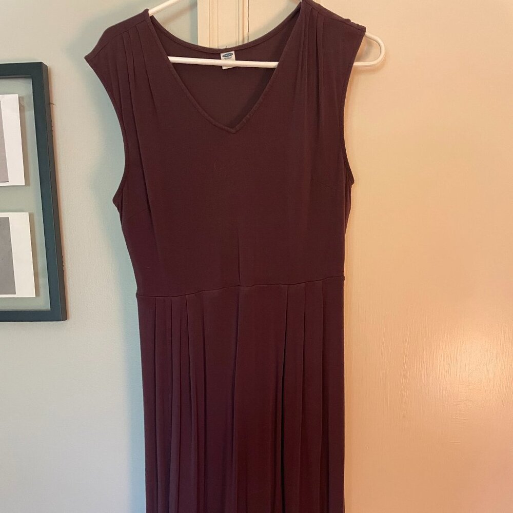 Old Navy maroon biz casual dress - size M